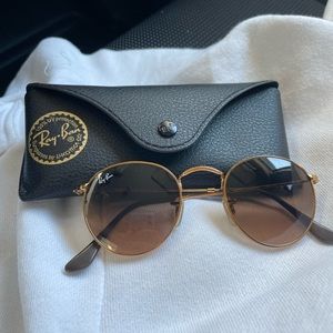 Ray-Ban round metal sunglasses